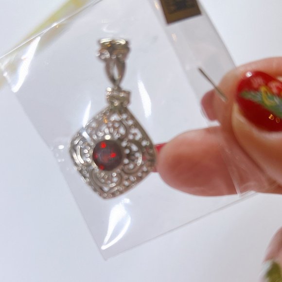 NEW - Pendant Real Garnet Sterling Silver ARTISAN INDIA 1.5 INCH Drop - Picture 3 of 4